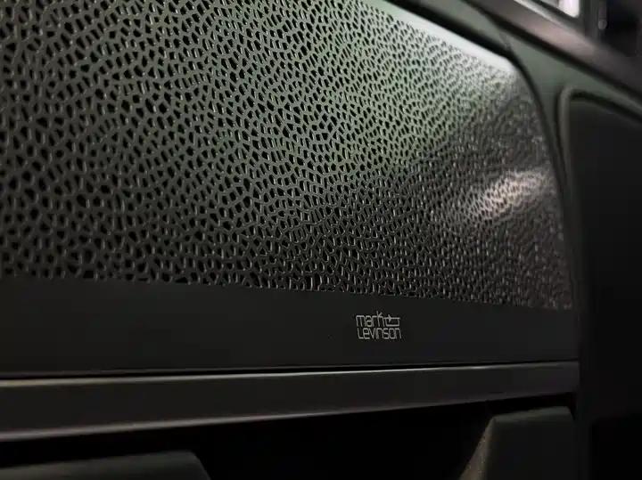 Lexus LM 2020 300h Four-seat Imperial Edition 20