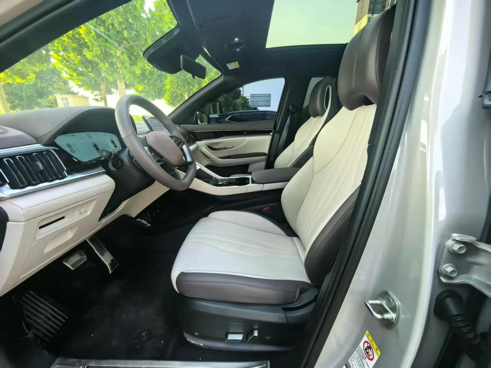 BYD Song PLUS New Energy 2025 Song PLUS DM-i 1.5 Stepless Smart Driving Edition 112KM Honorable Automatic Gear 7