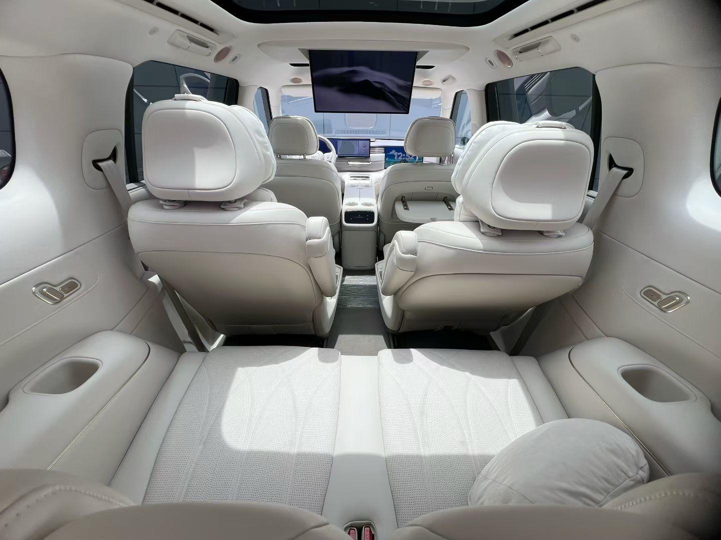 IM 2026 IM LS9 52 Ultra Automatic 8