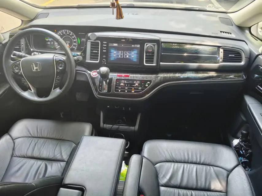 Elyson 2019 2.0L Hybrid Deluxe Edition 6