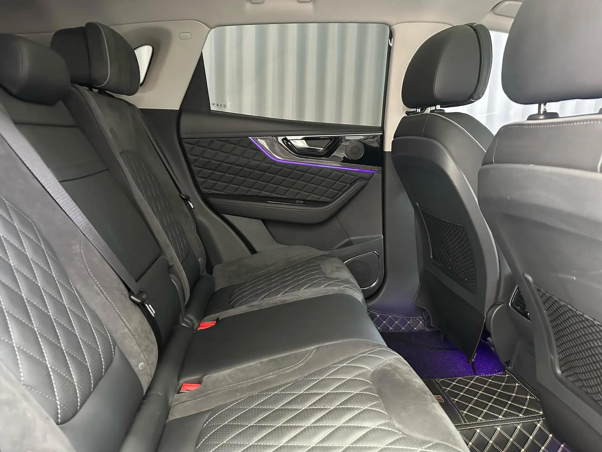 HongQi HS5 2019 2.0T Zhilian Flag Collar Edition 6