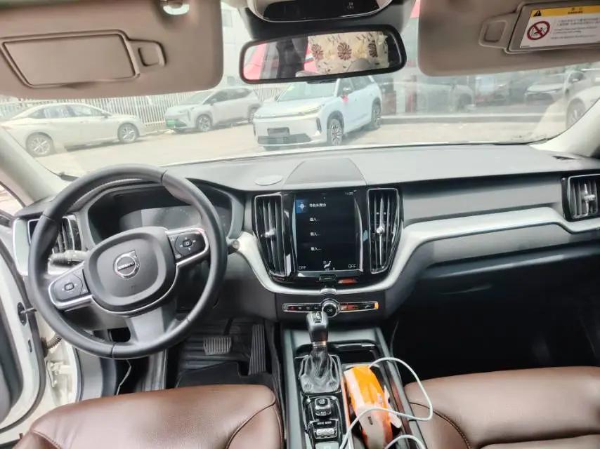 Volvo XC60 2020 T5 4-wheel-drive Zhiyi Deluxe Edition 3