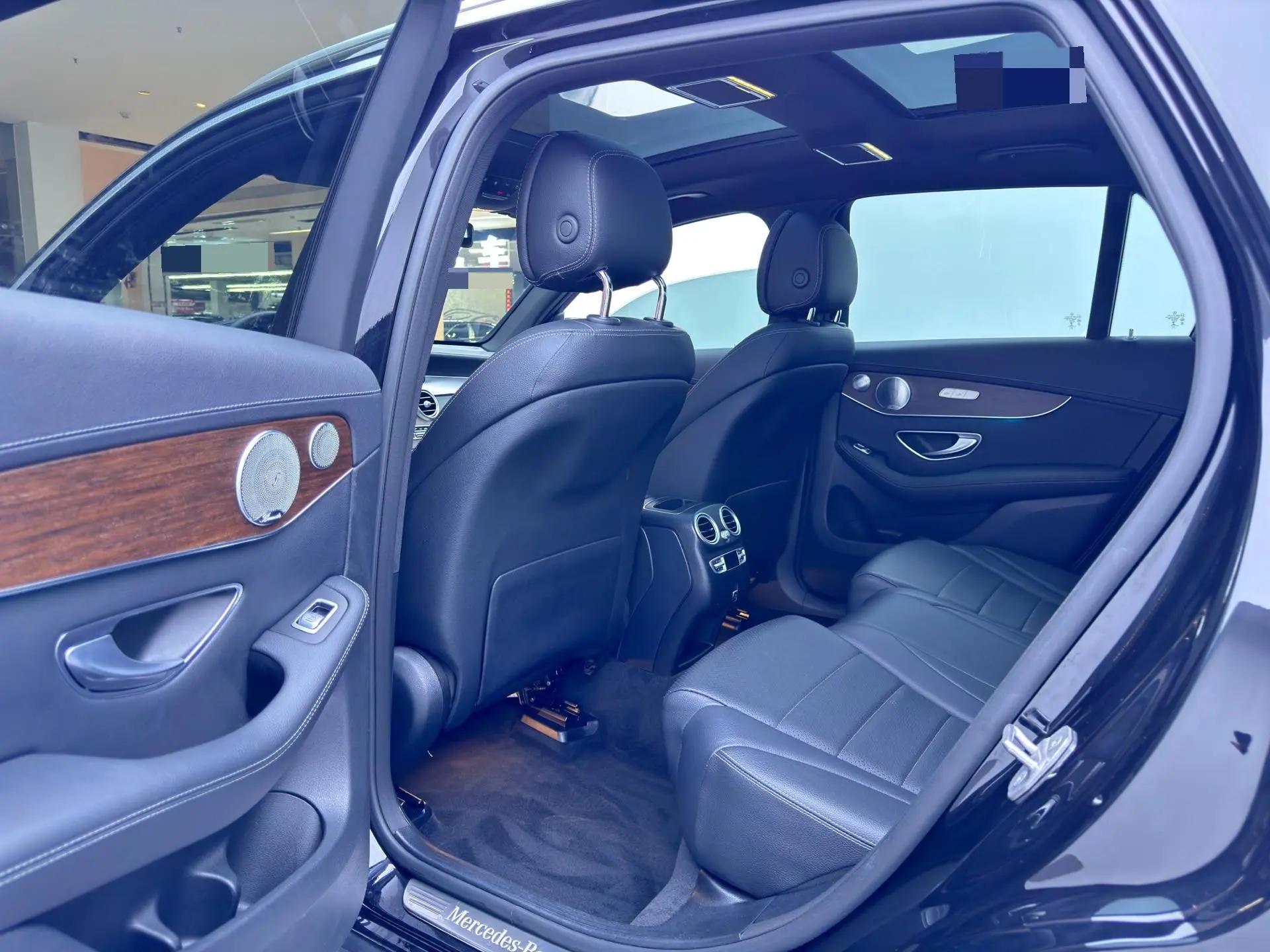 Mercedes Benz GLC 2021 model, GLC 300 L 4MATIC Sport version 12