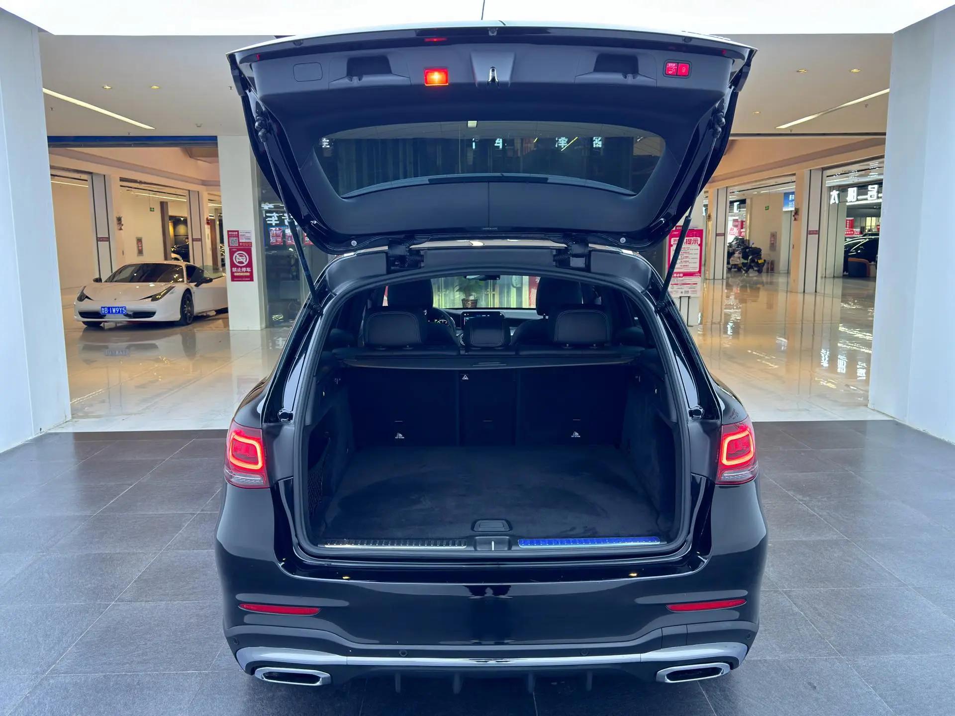 Mercedes Benz GLC 2021 model, GLC 300 L 4MATIC Sport version 6