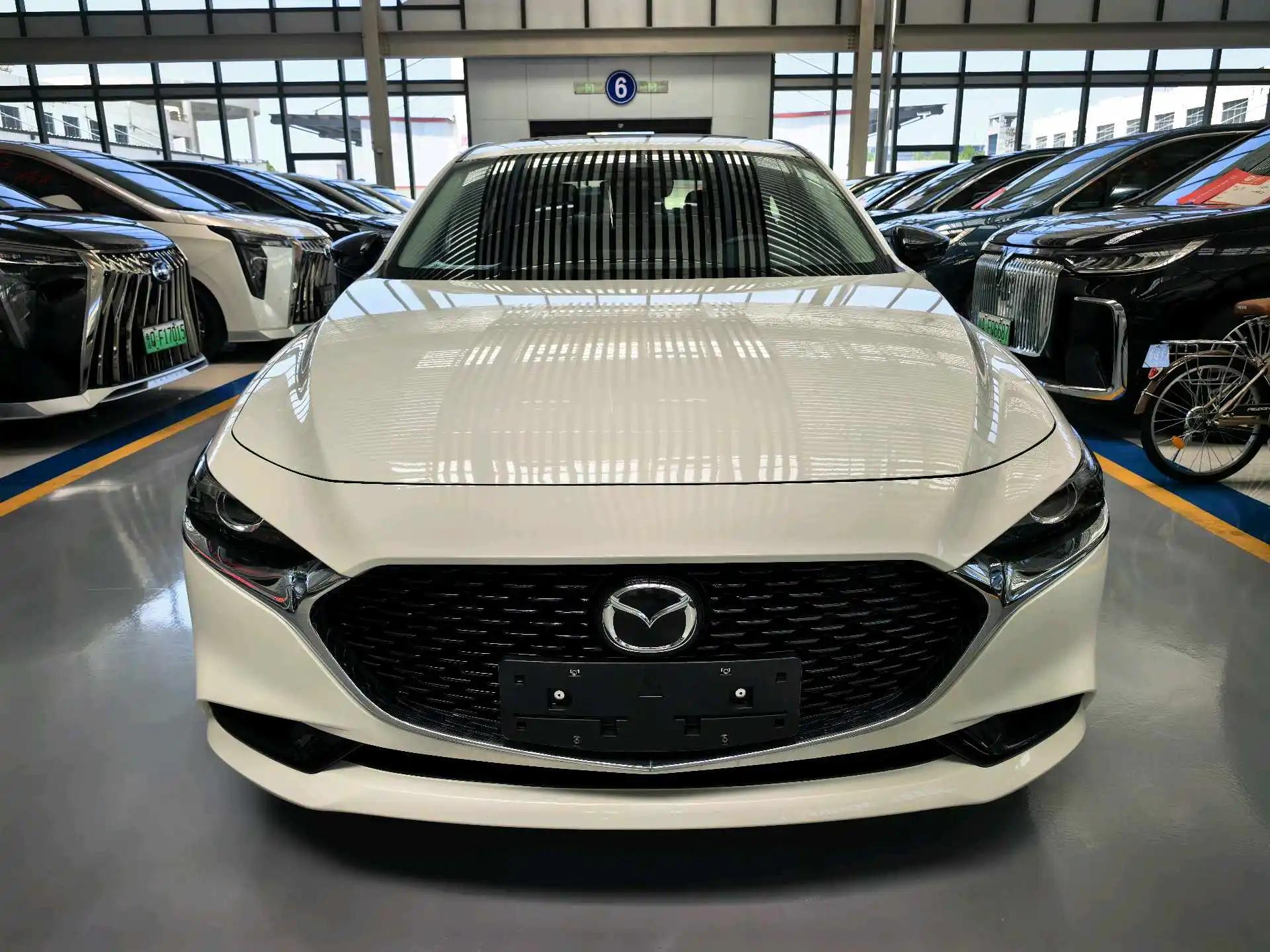 Mazda 3 Onksera 2022 2.0L Automatic Elegant Obsidian Edition 2