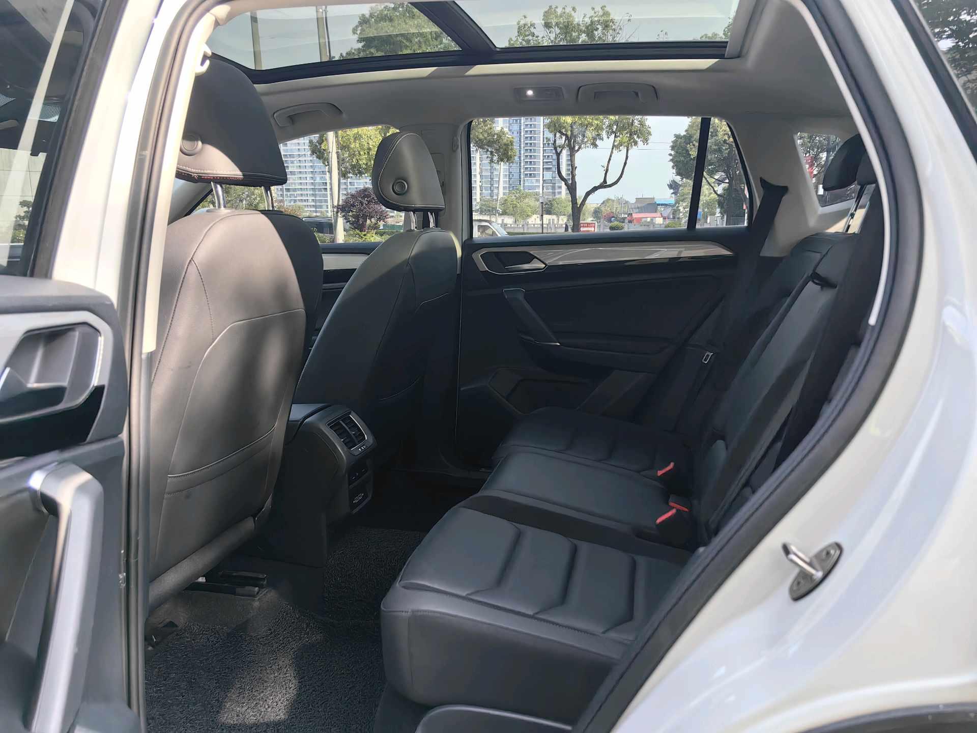 Tan Yue 2020 330TSI Two-Drive Deluxe Zhilian Edition 11
