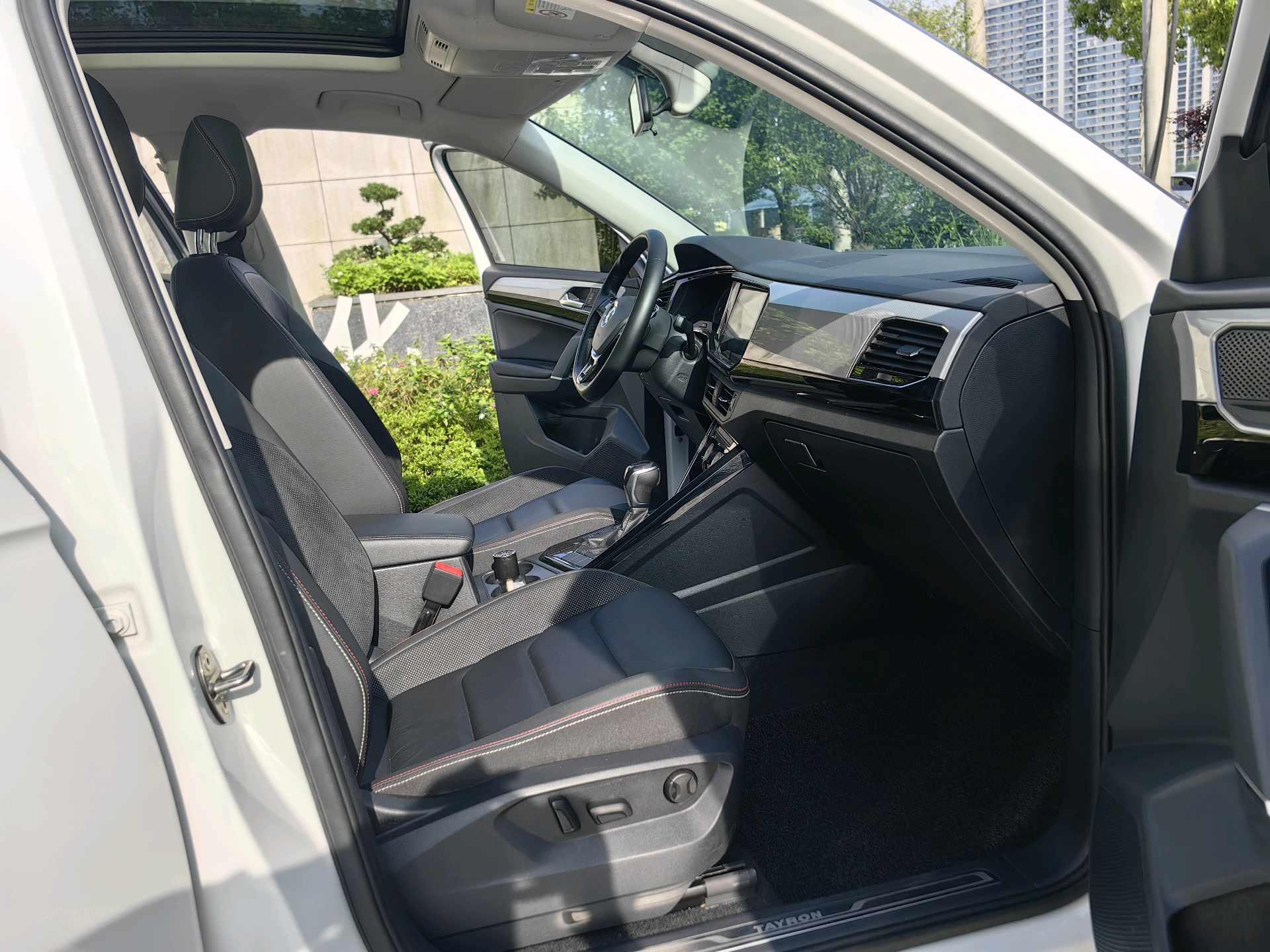 Tan Yue 2020 330TSI Two-Drive Deluxe Zhilian Edition 8