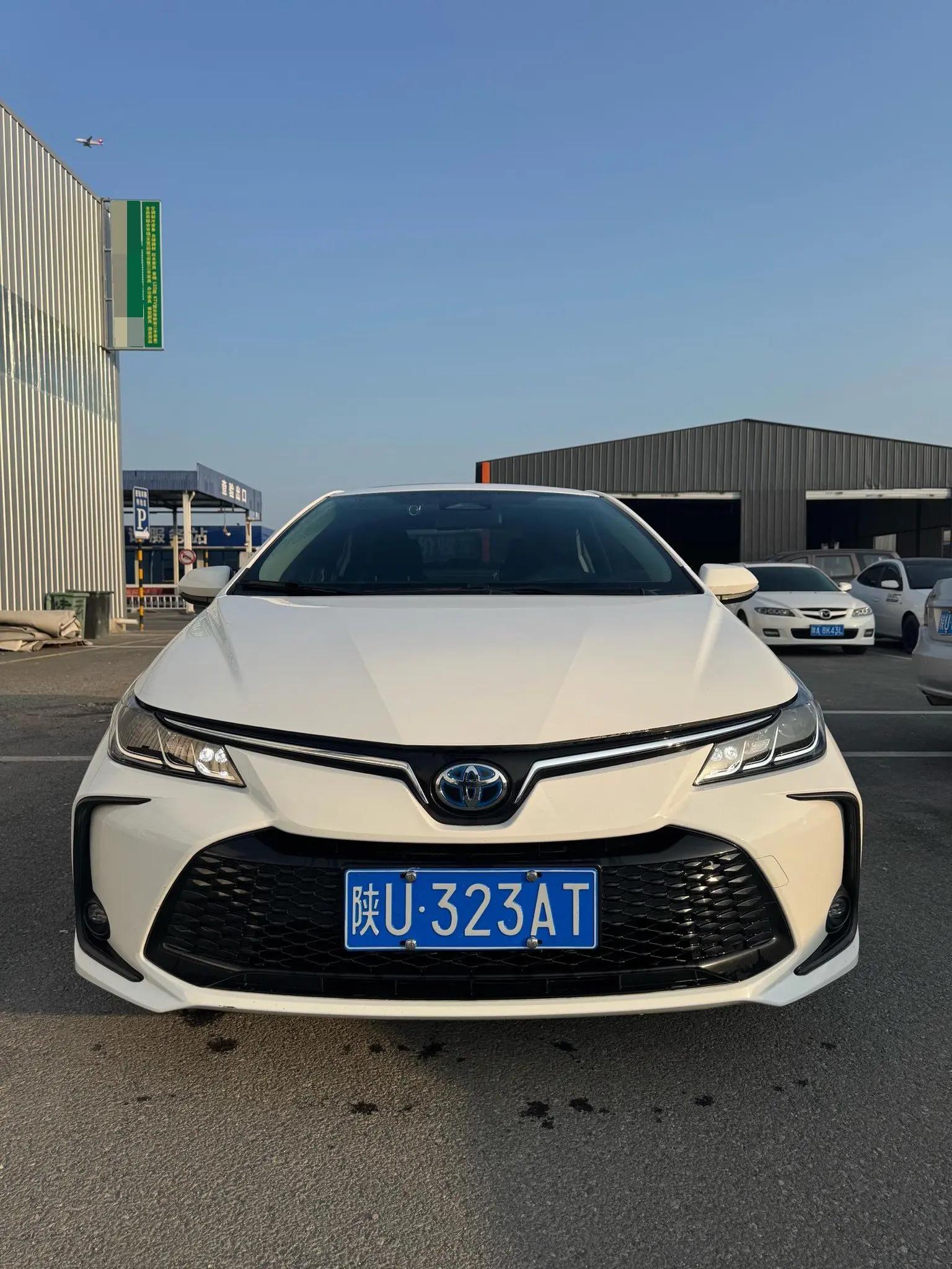 Toyota 2023 Corolla Dual Engine 1.8 CVT Smart Electric Hybrid Elite Edition Automatic 2