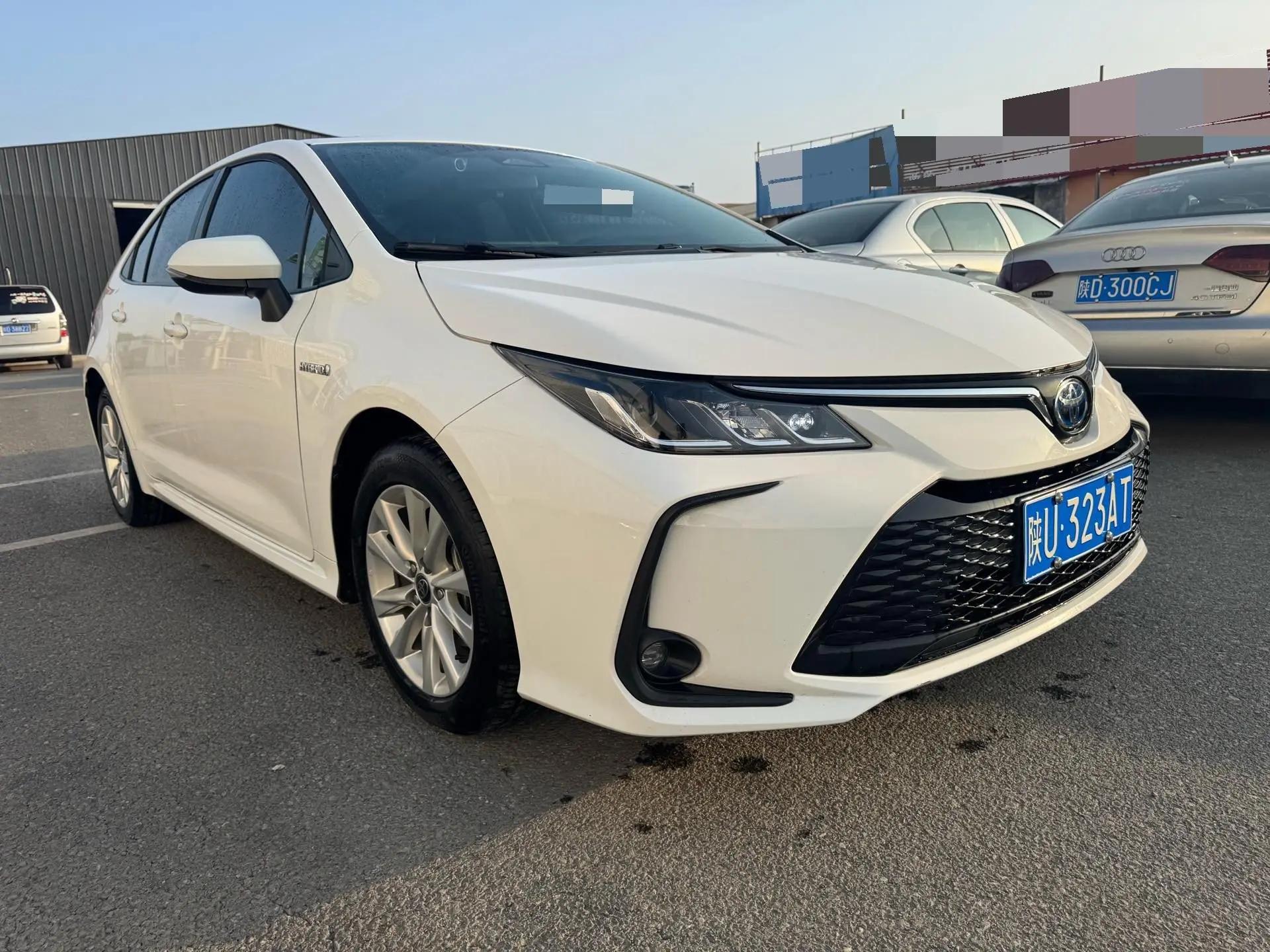 Toyota 2023 Corolla Dual Engine 1.8 CVT Smart Electric Hybrid Elite Edition Automatic 3