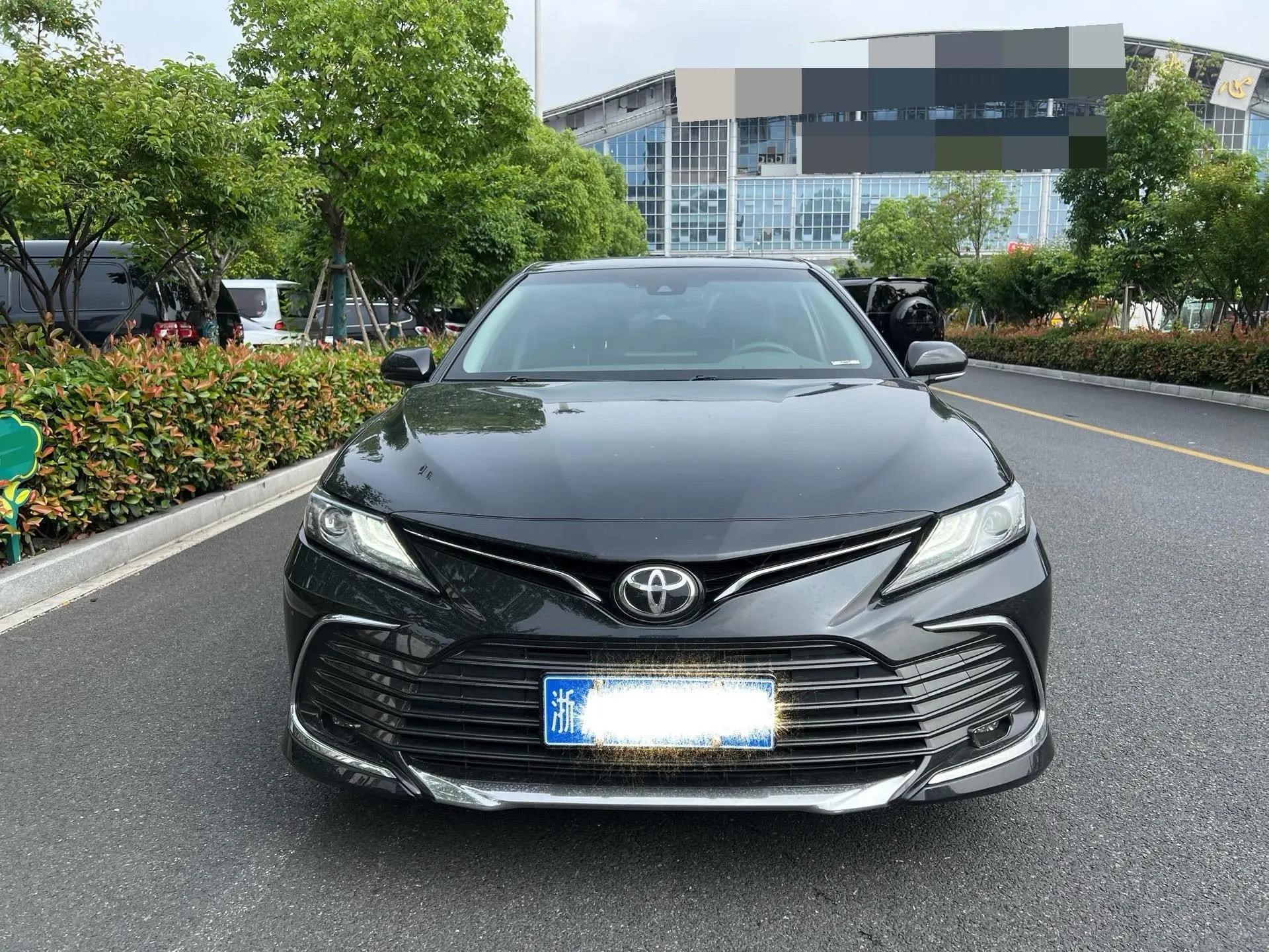 Camry 2021 2.5G Deluxe Edition 2