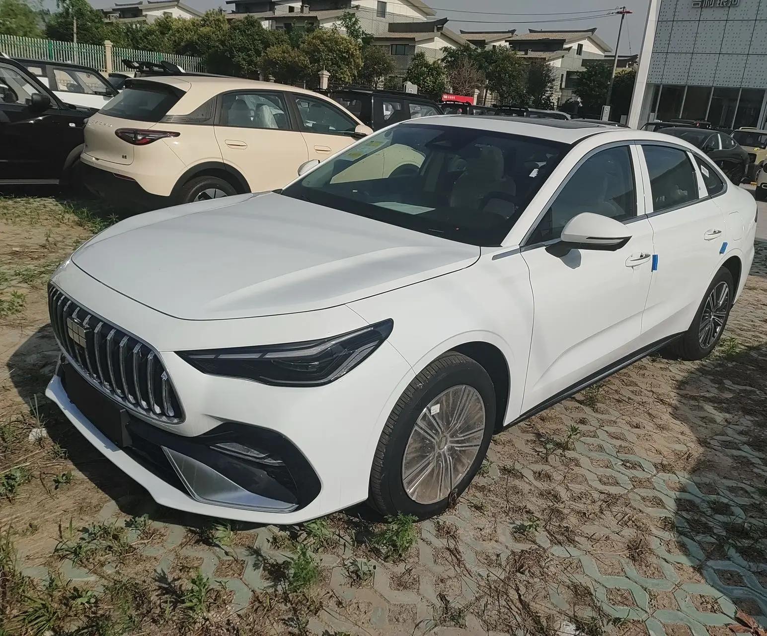 Open image lightbox: Geely Galaxy 2025 xingyao 6 EM-i 1.5 125km exploration version automatic gear