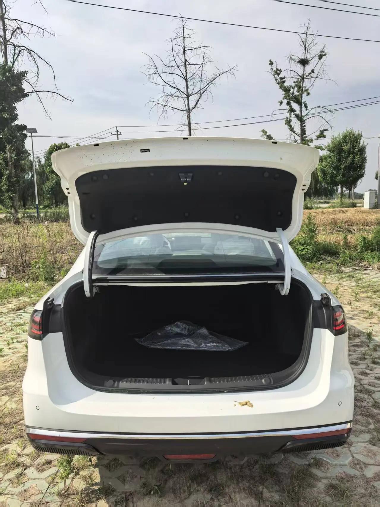 Geely Galaxy 2025 xingyao 6 EM-i 1.5 125km exploration version automatic gear 5