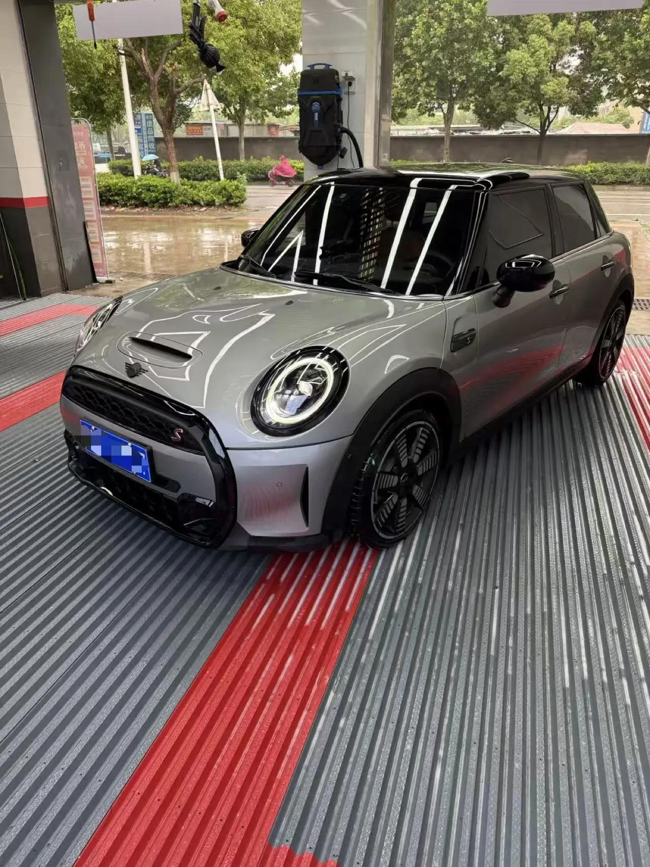MINI 2023 model change 2.0T COOPER S artist five-door version