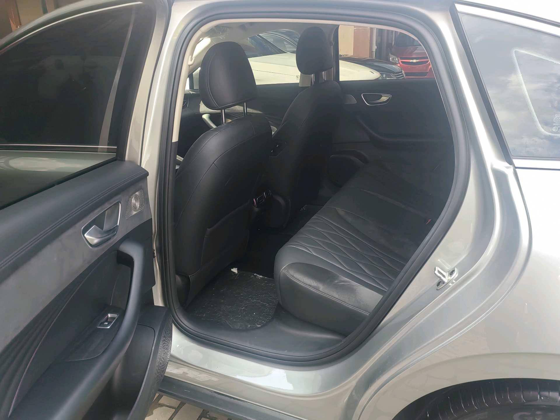 Roewe D7 2023 DMH 125km Flagship 5