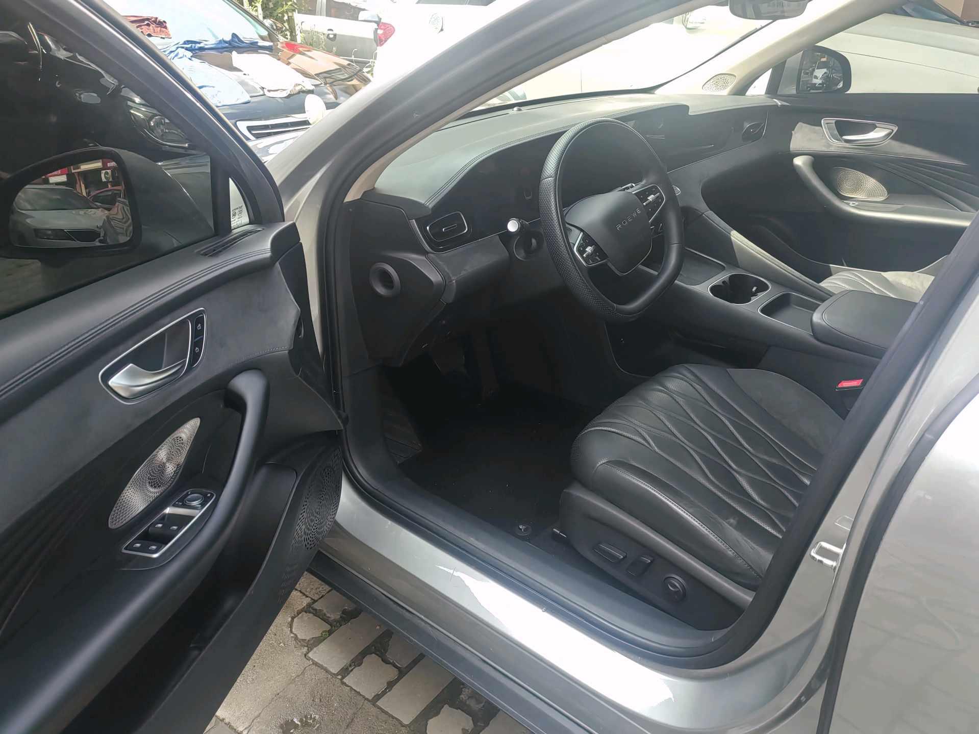 Roewe D7 2023 DMH 125km Flagship 6