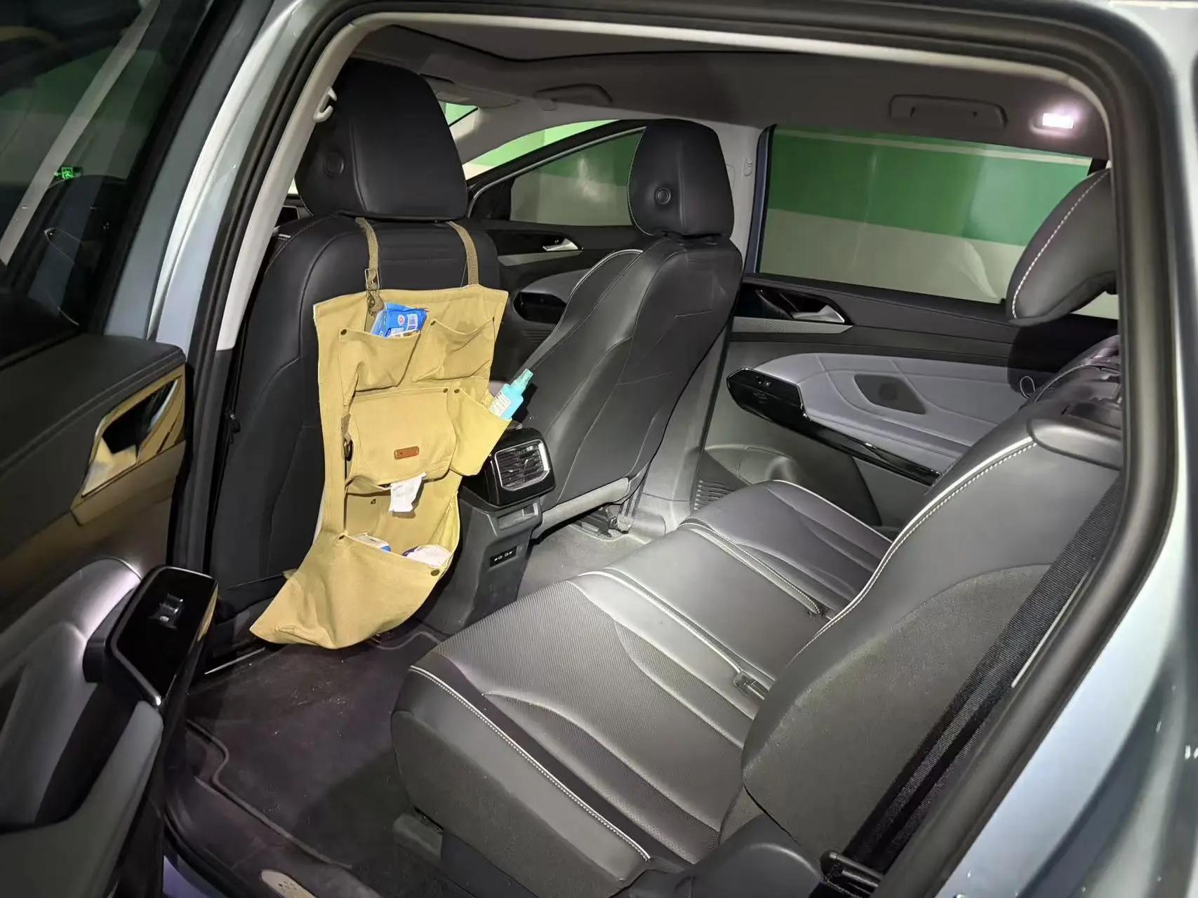 Volkswagen 2023 ID. 6 X upgraded pure long endurance automatic gear 3