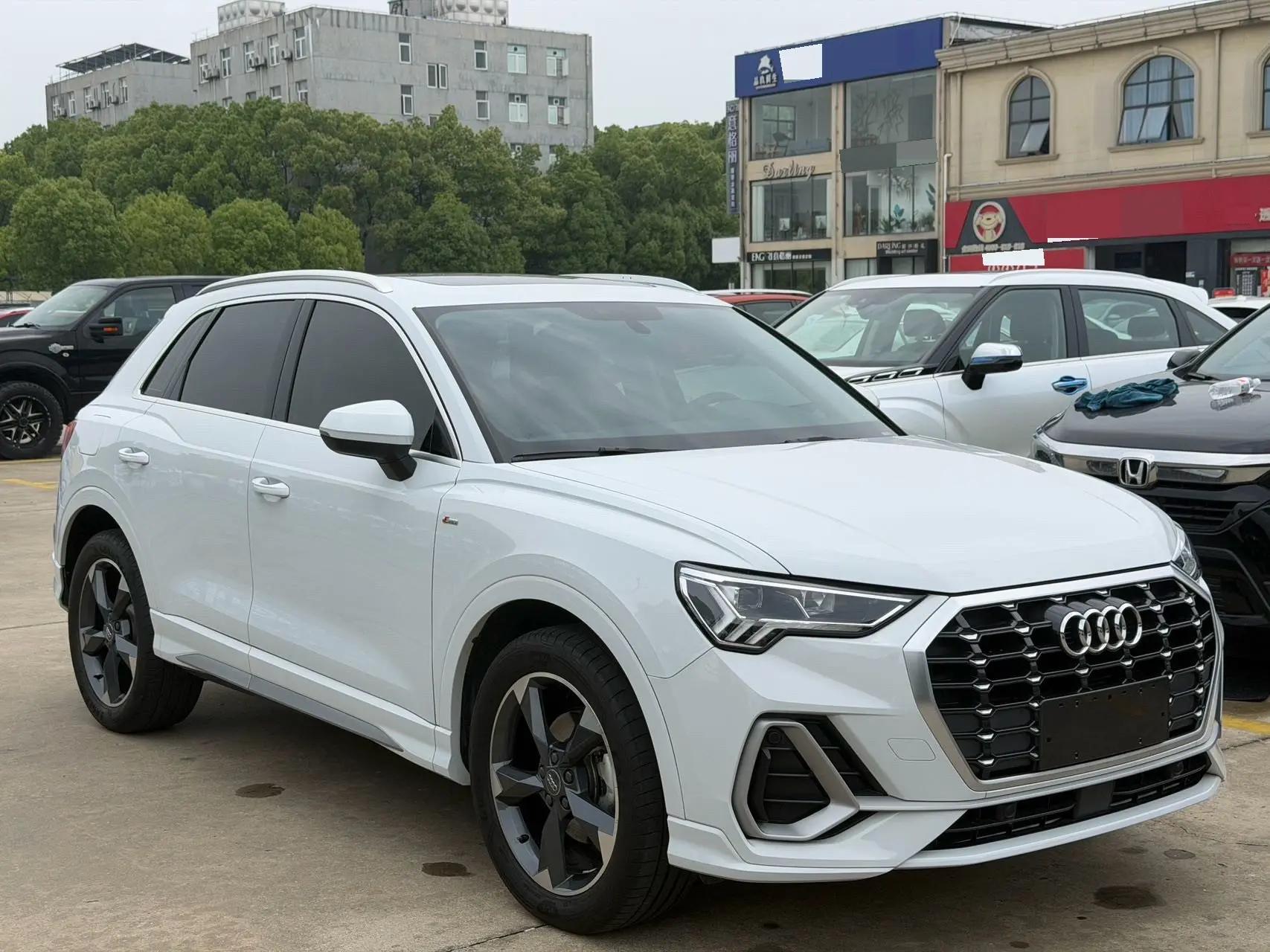 Audi Q3 2021 35 TFSI Fashion Dynamic 2