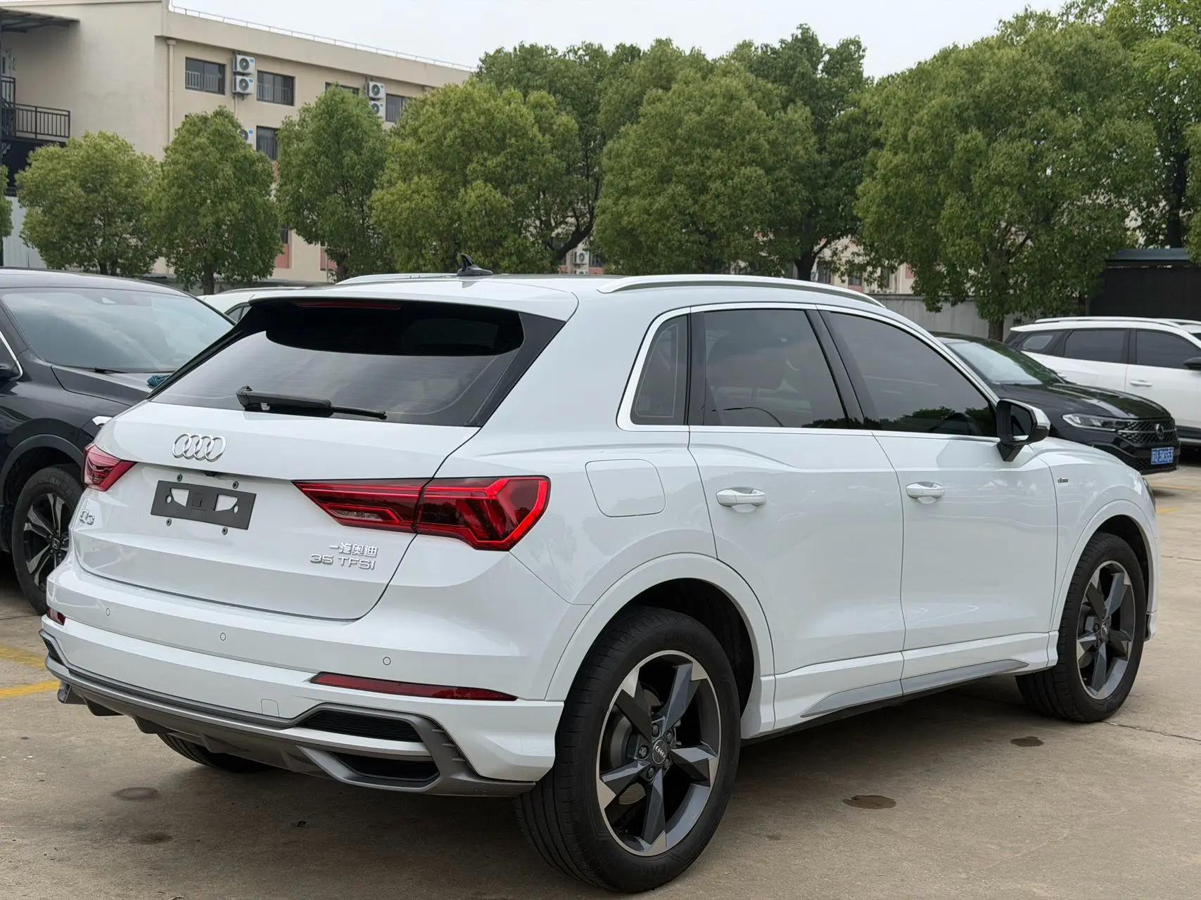 Audi Q3 2021 35 TFSI Fashion Dynamic 4