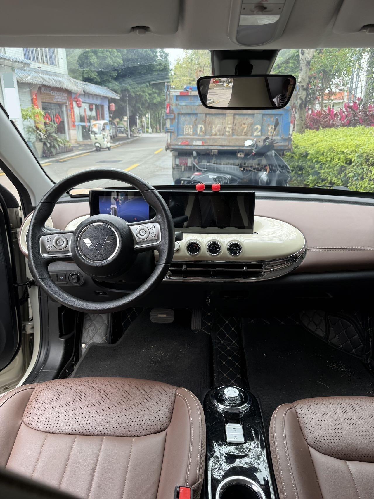 WuLing Plantronics 2023 333km Pleasant 8