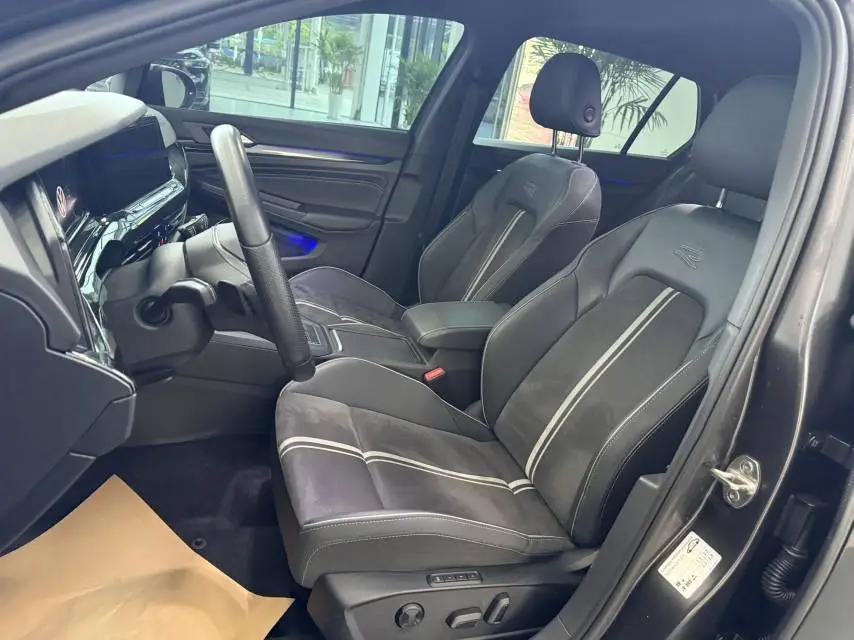 Volkswagen 2023 Golf 8 R-Line 1.4TSI 280TSI Lite Automatic 5