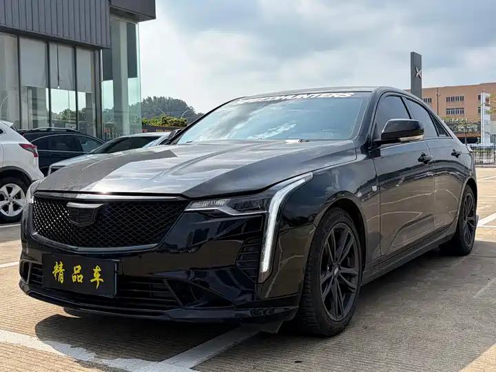Cadillac CT4 2022 28T Luxury Model