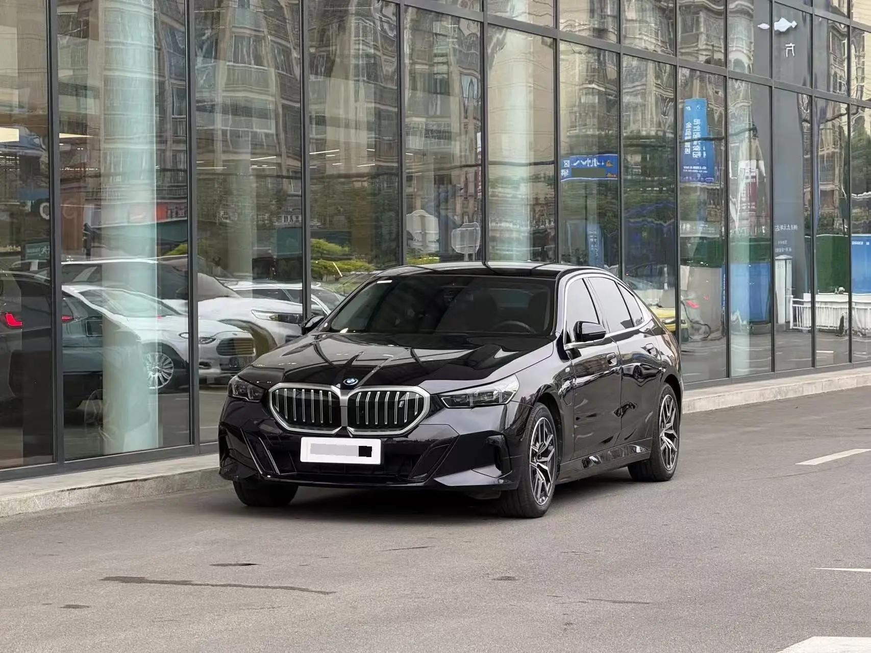 Open image lightbox: BMW i5 2024 eDrive 35L M Sport Set