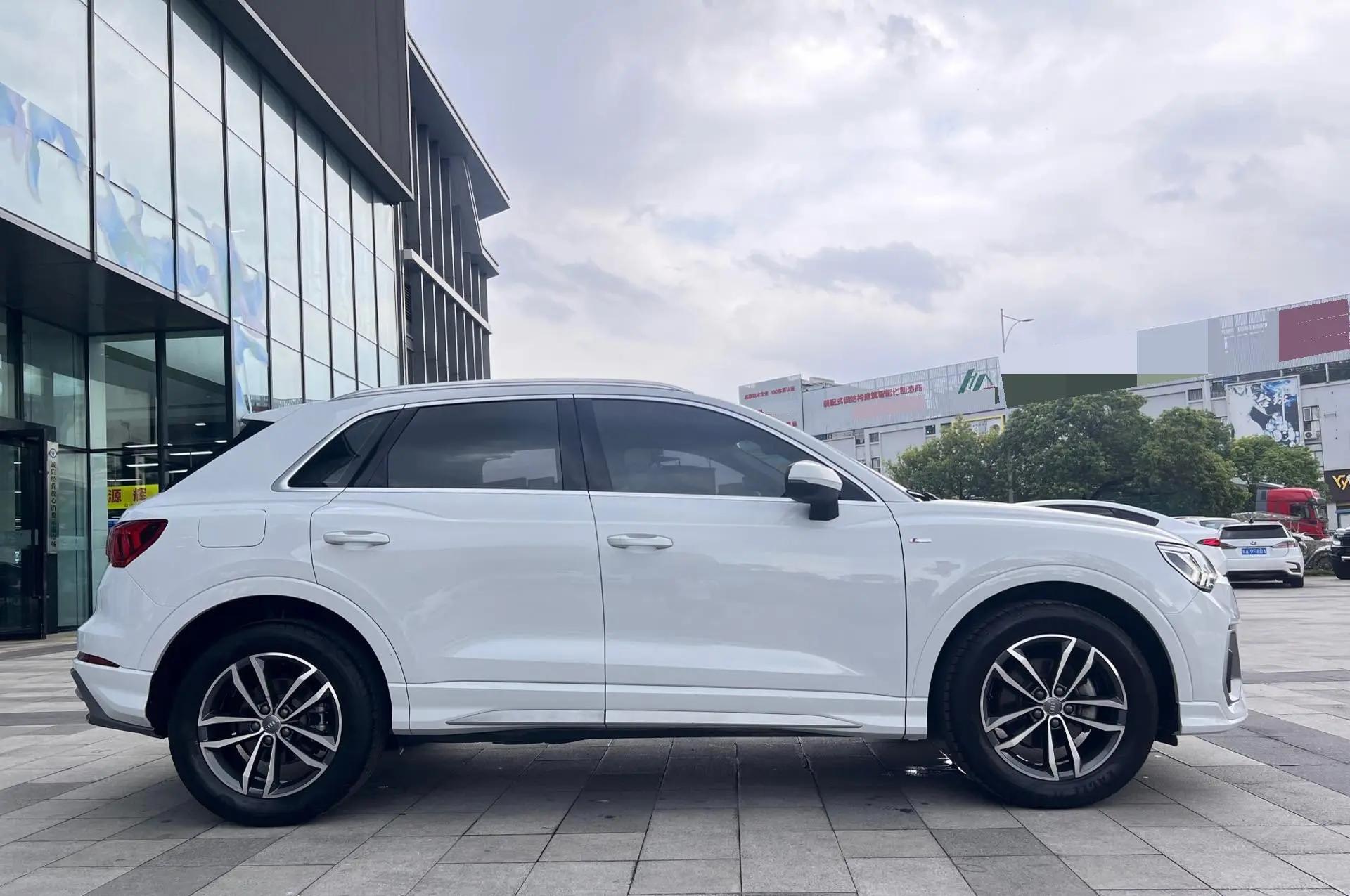 Audi Q3 2020 35 TFSI Enterprising Dynamic 3