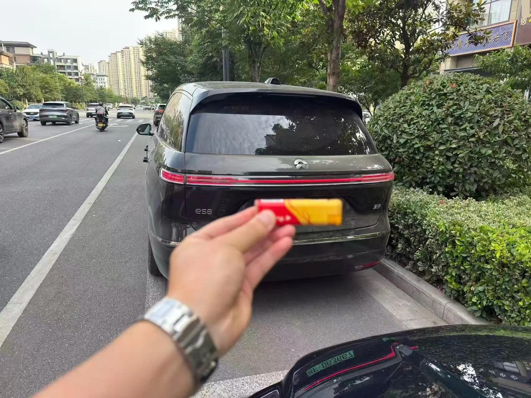 NIO 2026 ES8 6-Seater Executive Luxury Edition Automatic 4