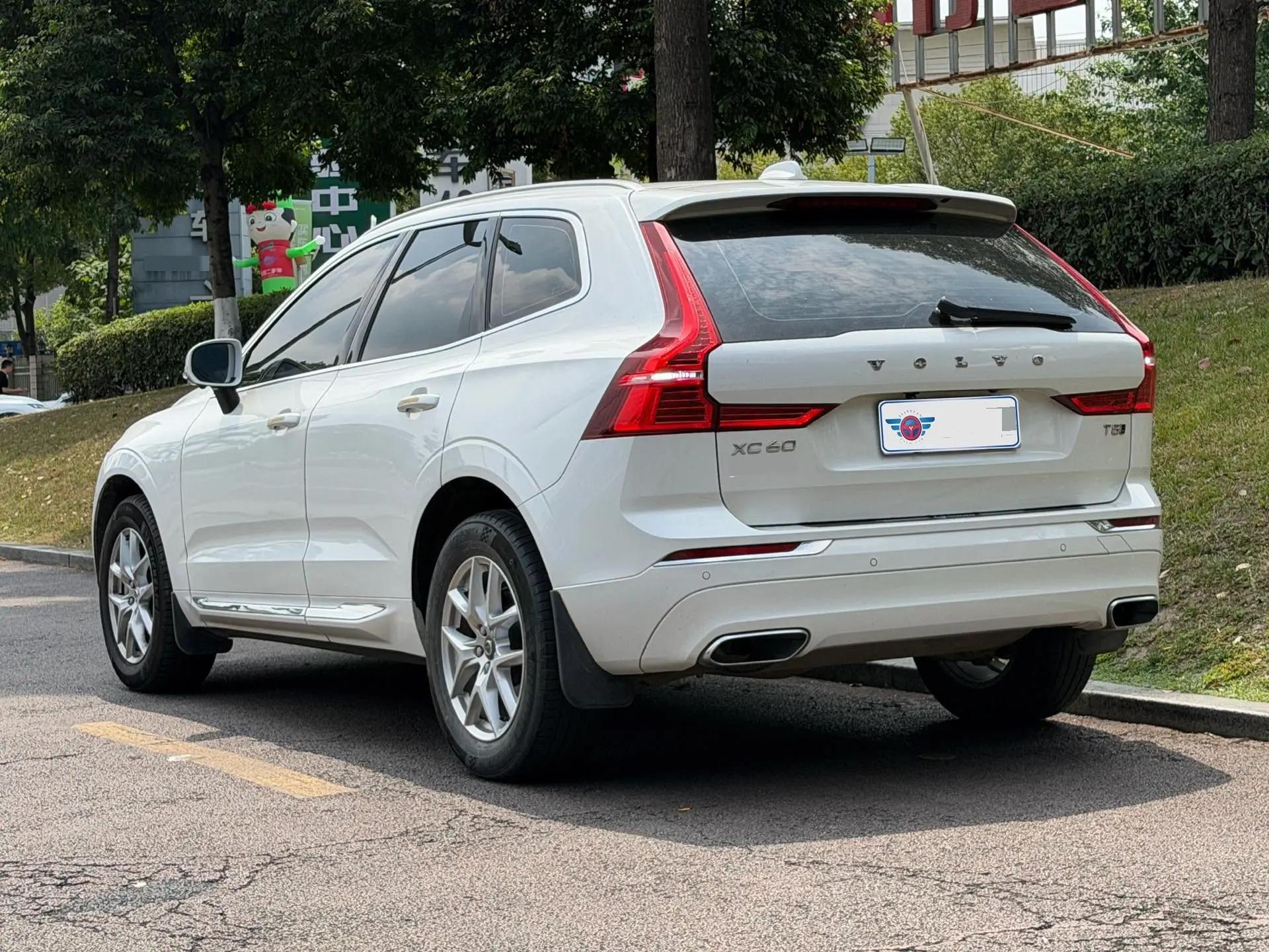 Volvo XC60 2021 T5 4-wheel-drive Zhiyi Deluxe Edition 6