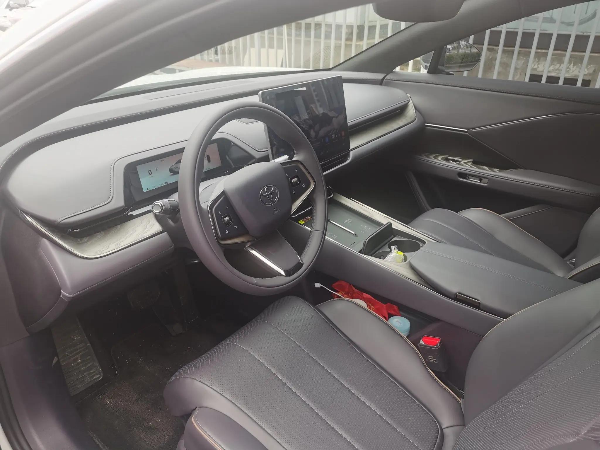 Toyota 2026 Platinum Intelligence 7 700 Max Automatic Gear 3