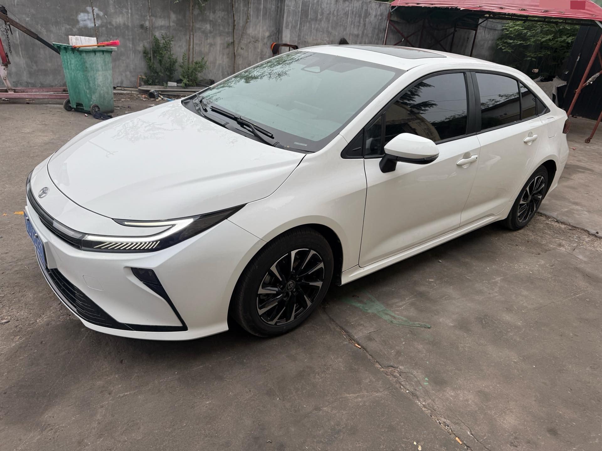 Toyota 2025 Corolla Double Engine 1.8 Stepless Intelligent Electric Hybrid Pioneer Edition Automatic Gear