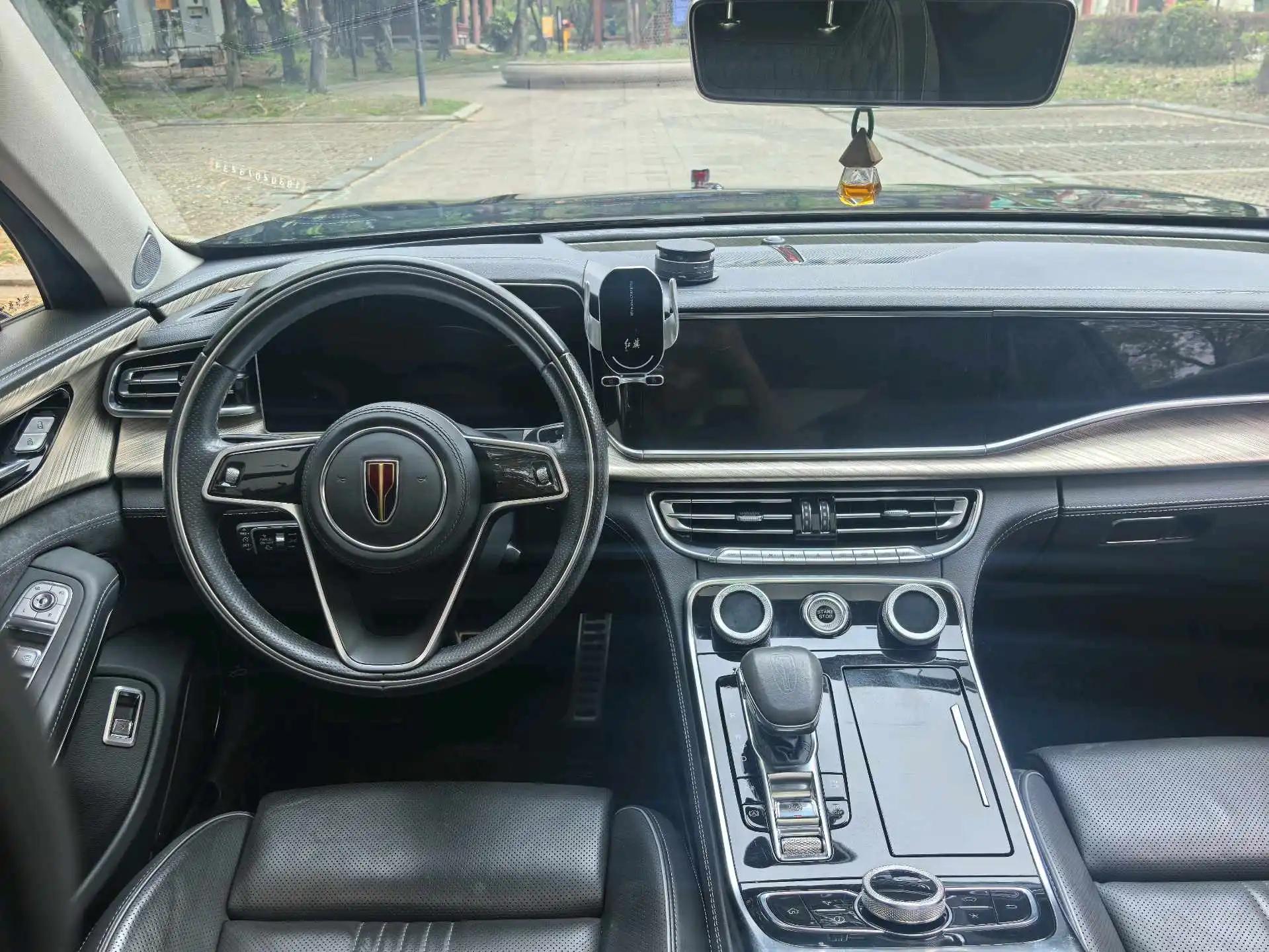 HongQi H9 2020 2.0T Zhilian Qichang Edition 12