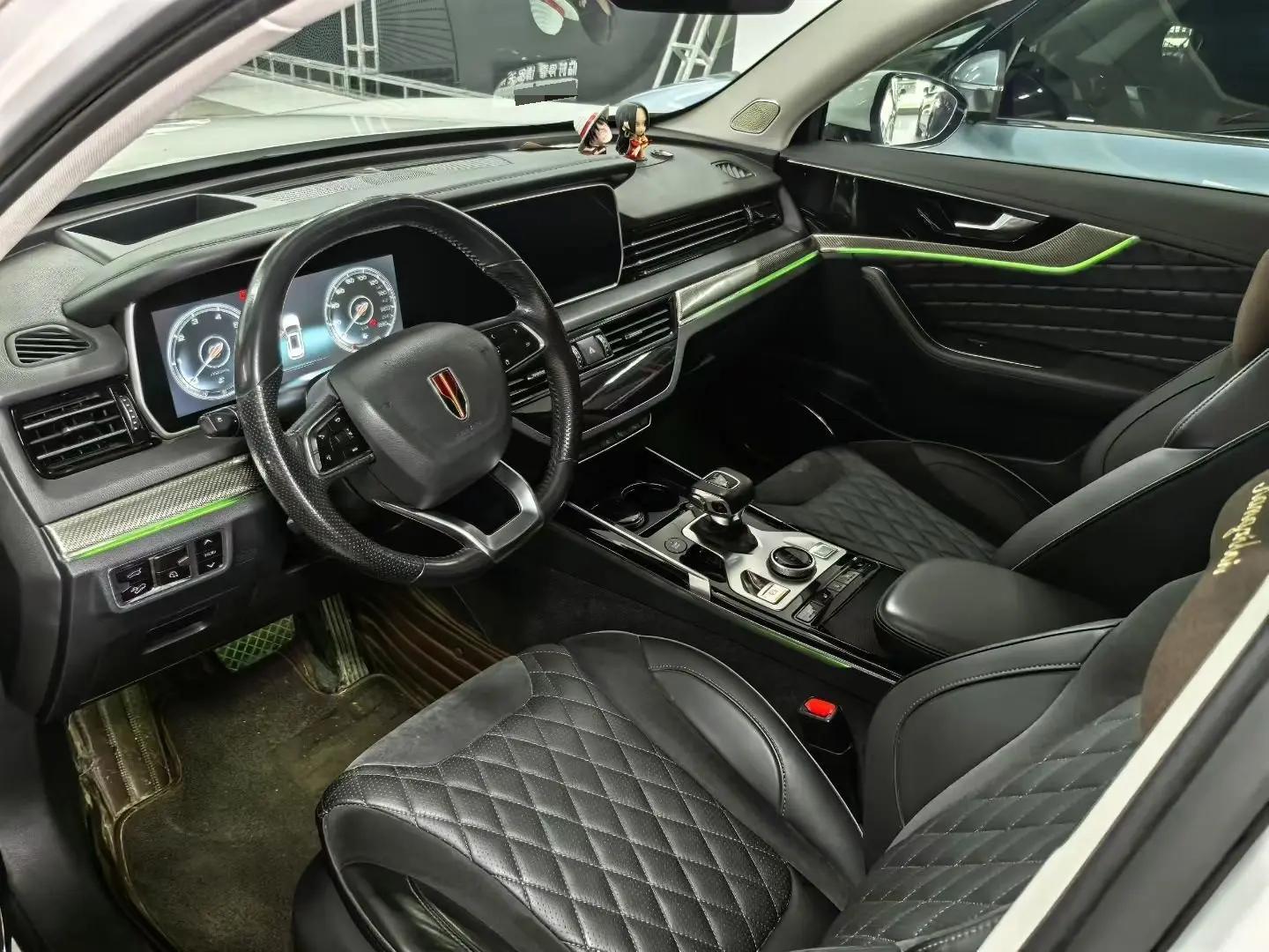 HongQi HS5 2019 2.0T Smart Flag Enjoy Four-wheel Drive Edition 6