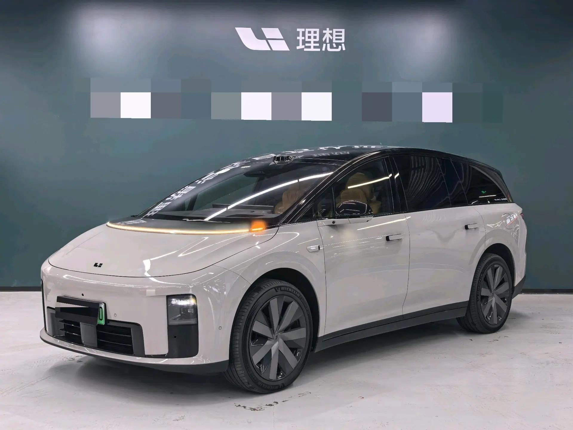 Открыть галерею: Li 2025 i8 Standard Edition Automatic