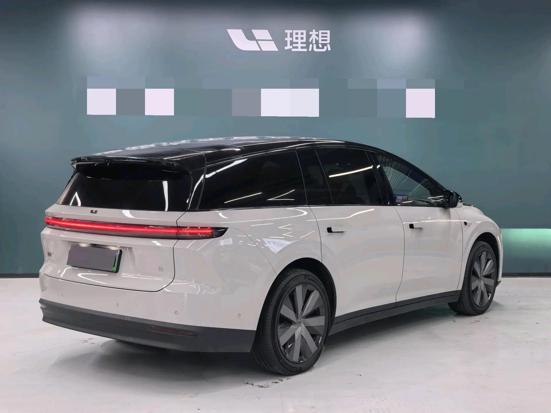 Li 2025 i8 Standard Edition Automatic 2