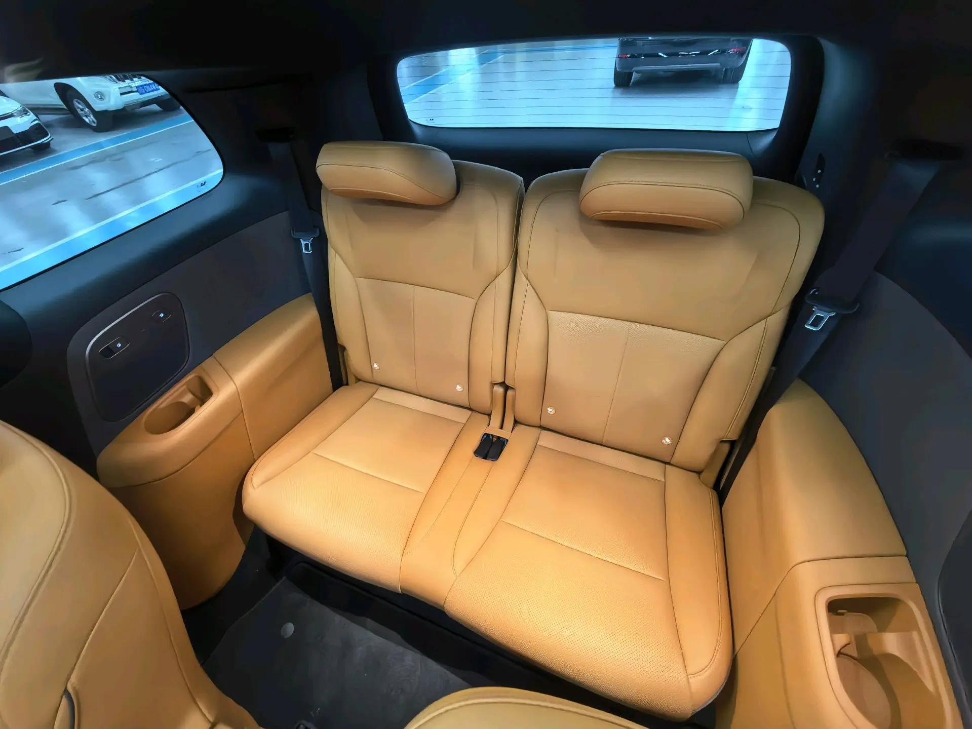 Li 2025 i8 Standard Edition Automatic 5