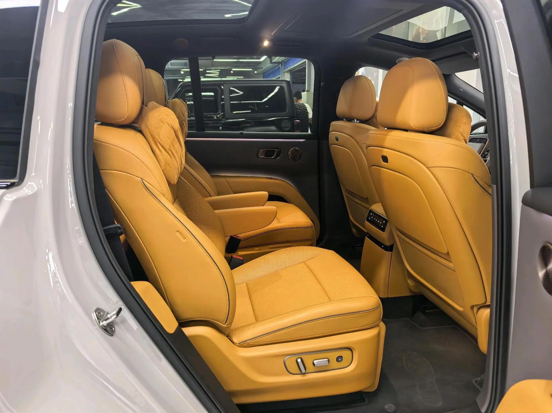 Li 2025 i8 Standard Edition Automatic 8