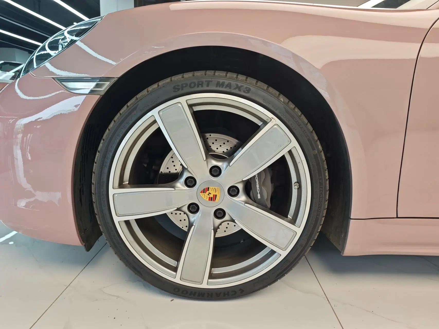 Porsche 718 2022 Boxster 2.0T 9