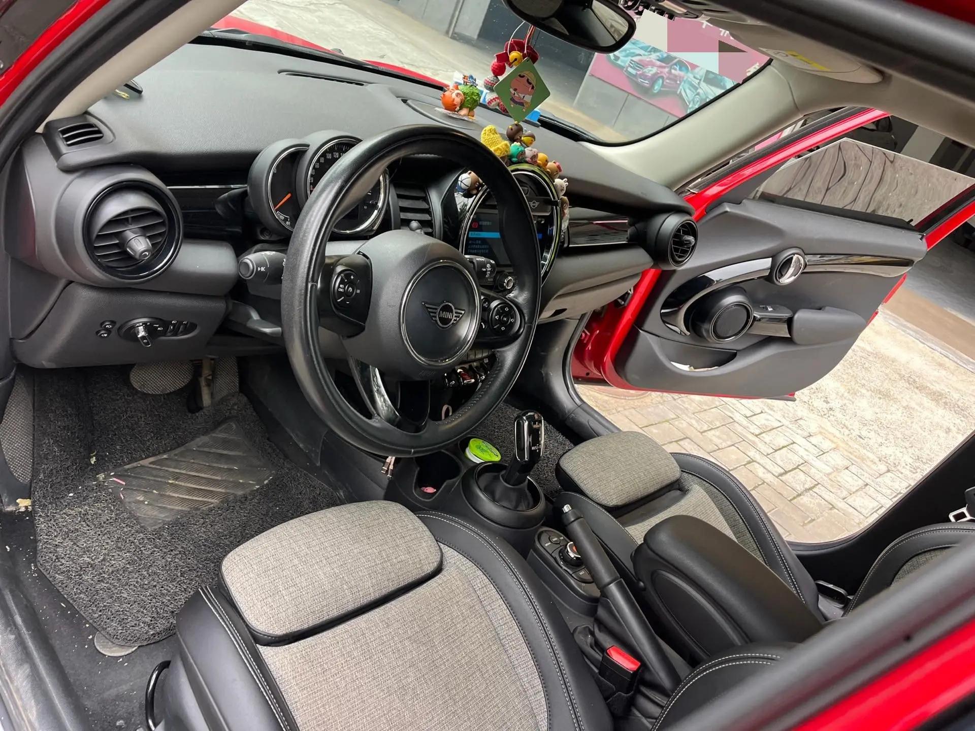 MINI 2020 1.5T COOPER Classic Five-Door Edition 4