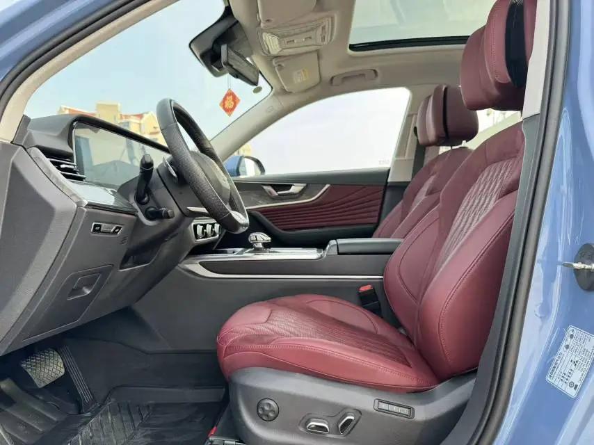 HongQi HS5 2023 model 2.0T all-wheel-drive Flag Leader Pro version 4