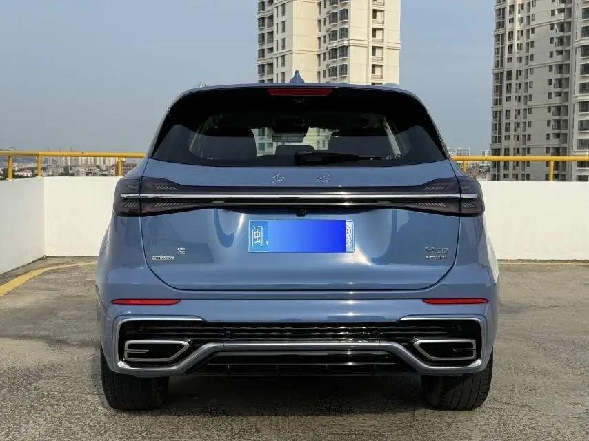 HongQi HS5 2023 model 2.0T all-wheel-drive Flag Leader Pro version 7