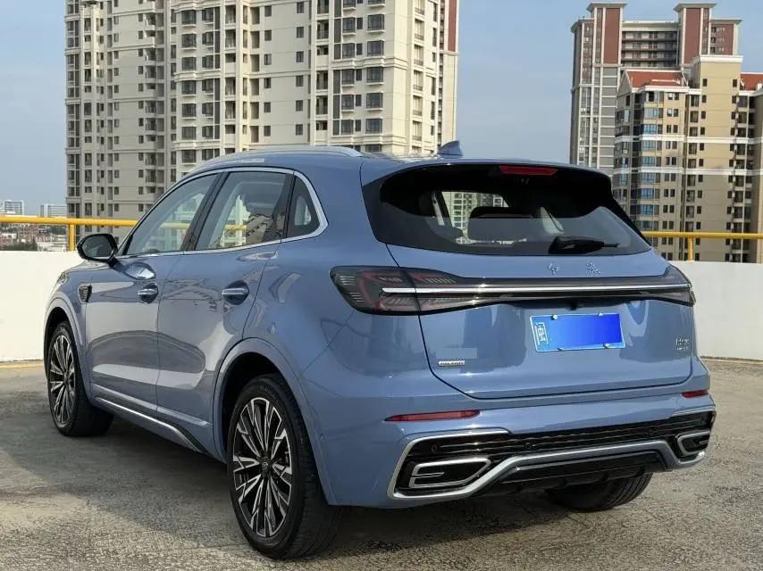 HongQi HS5 2023 model 2.0T all-wheel-drive Flag Leader Pro version 8