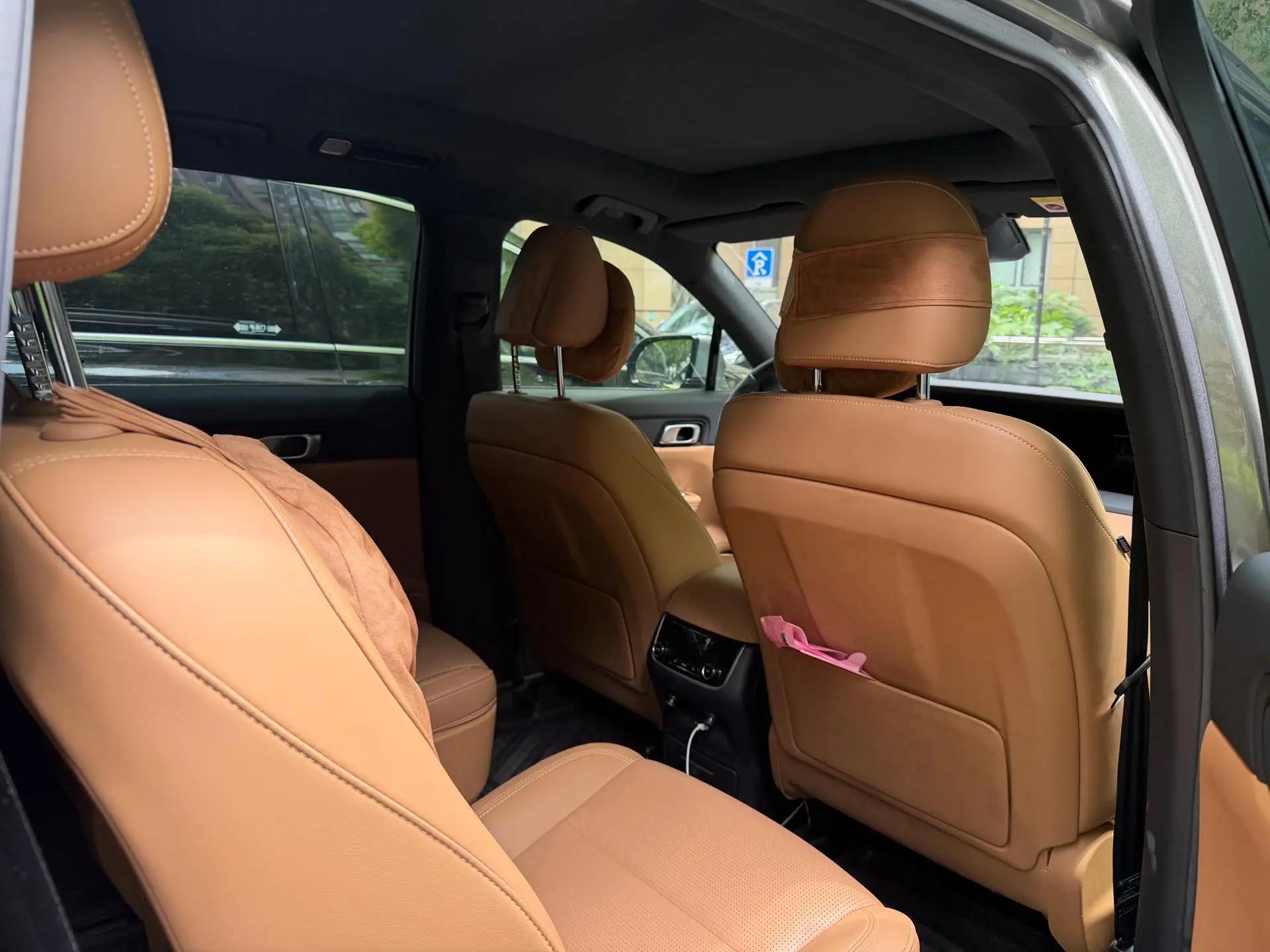 Li ONE 2021 extended 6-seat version 5