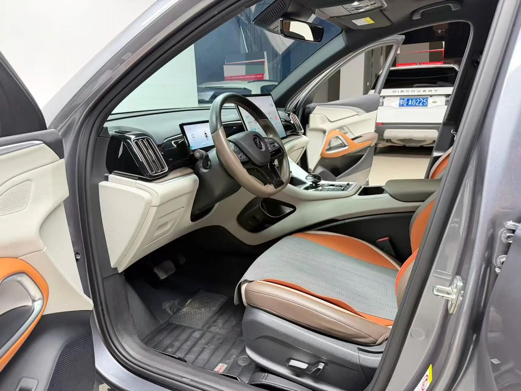BYD 2023 Song Pro DM-i 1.5 CVT Champion Edition Excellence Type 110KM Automatic 4