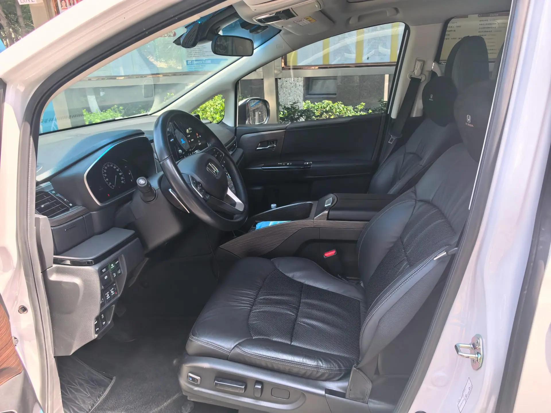 Odyssey 2022 2.0L e:HEV Rui Extreme Edition 3