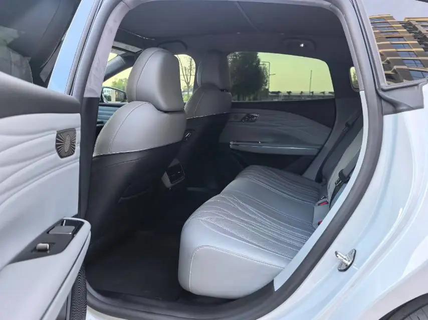 Geely Galaxy 2025 Model E8 700km Long-Range Intelligent Driving Version Automatic 5