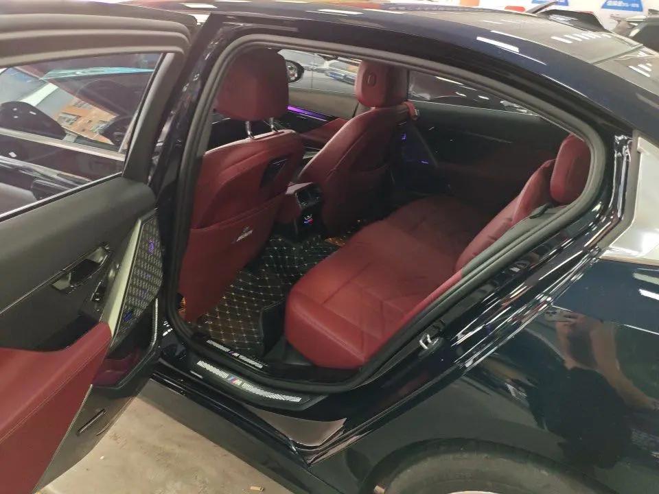 BMW 5 Series 2025 Model 530Li 48V 2.0T Luxury Line M Sport Package Automatic 5