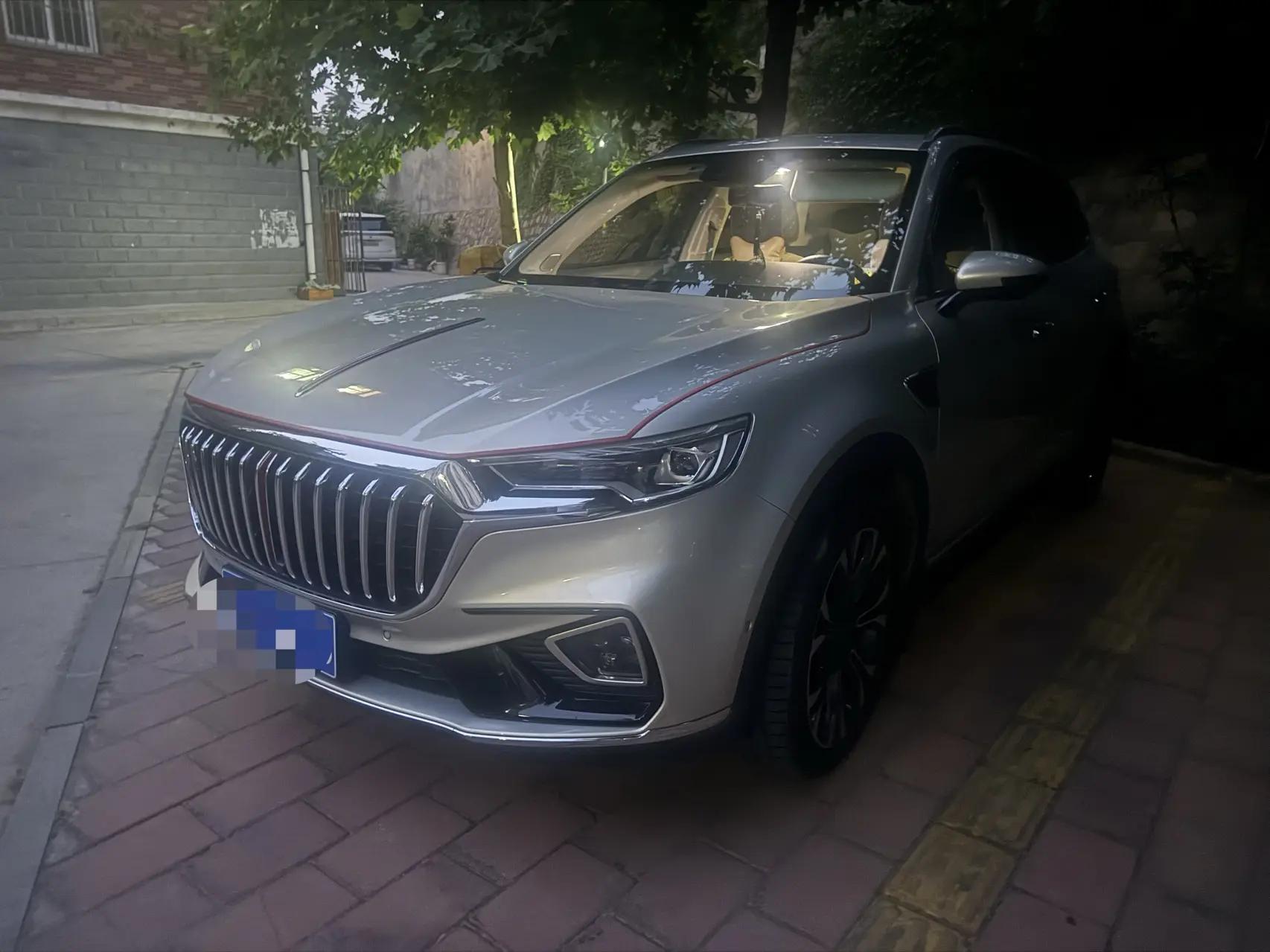 HongQi HS5 2019 2.0T Zhilian Flag Collar Four-wheel Drive Edition