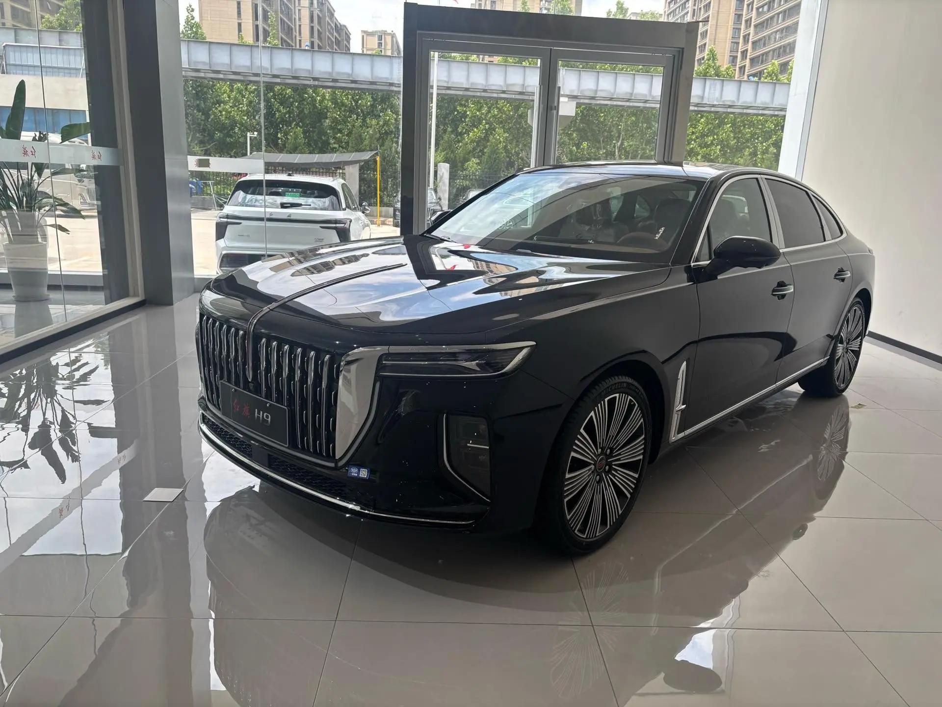 HongQi 2025 H9 48V 2.0T Two-Drive Flag Enjoy Deluxe Business Edition 5-seat Automatic Gear