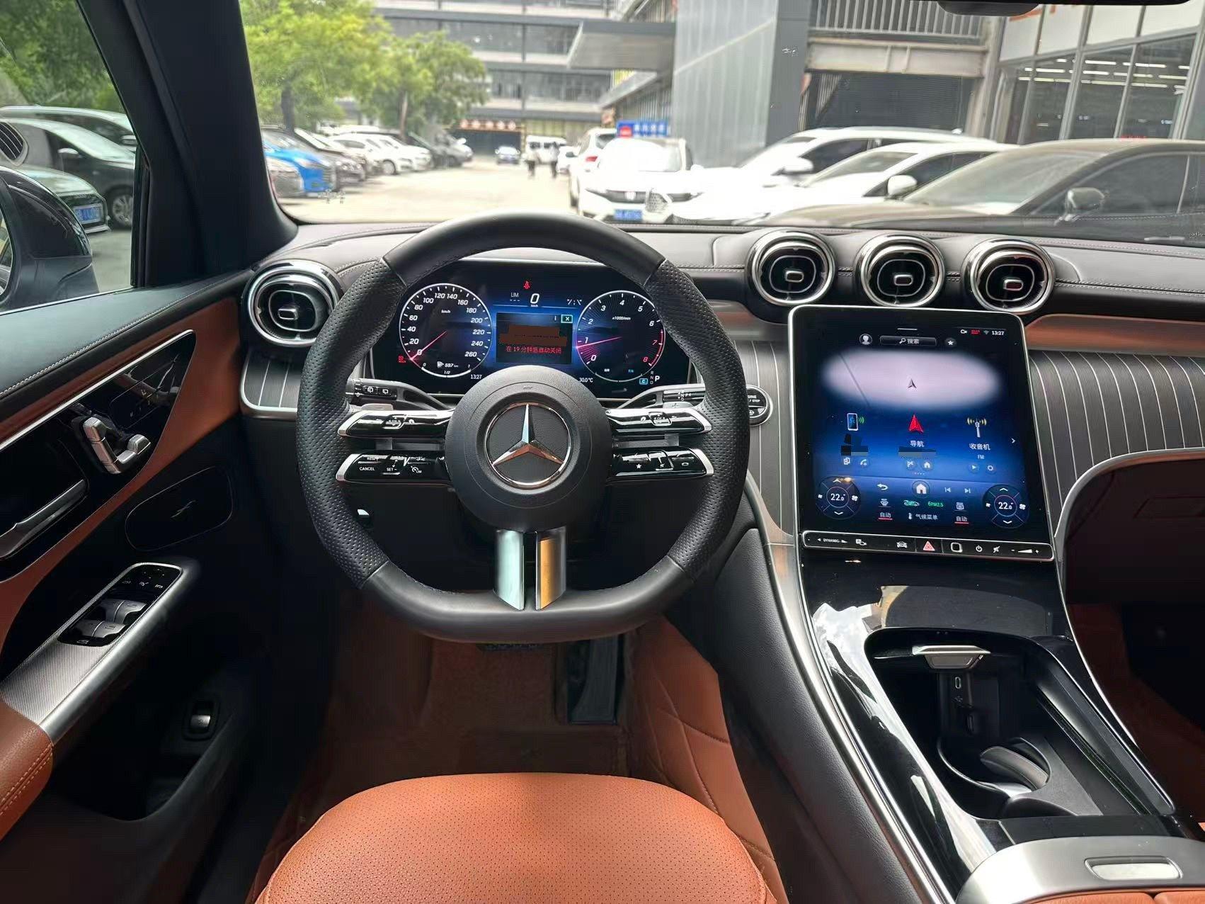 Mercedes Benz 2024 GLC 300 L 4MATIC 48V 2.0T Sporty 5-Seater (Facelift) Automatic 6